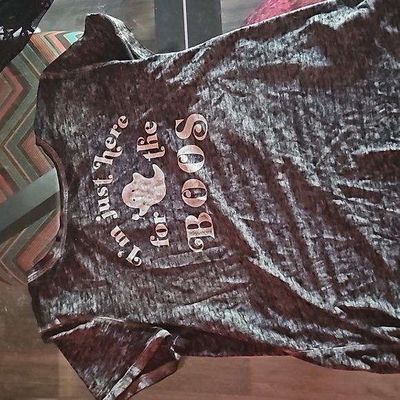 Just came here for the boos shirt - Picture 1 of 3